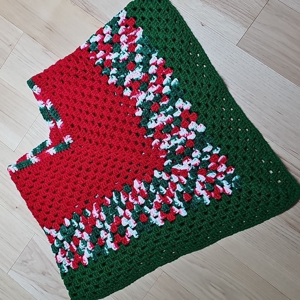Vintage 70s Handmade Christmas Crochet Kids Knit Poncho Or Tree Skirt 21" X 30"